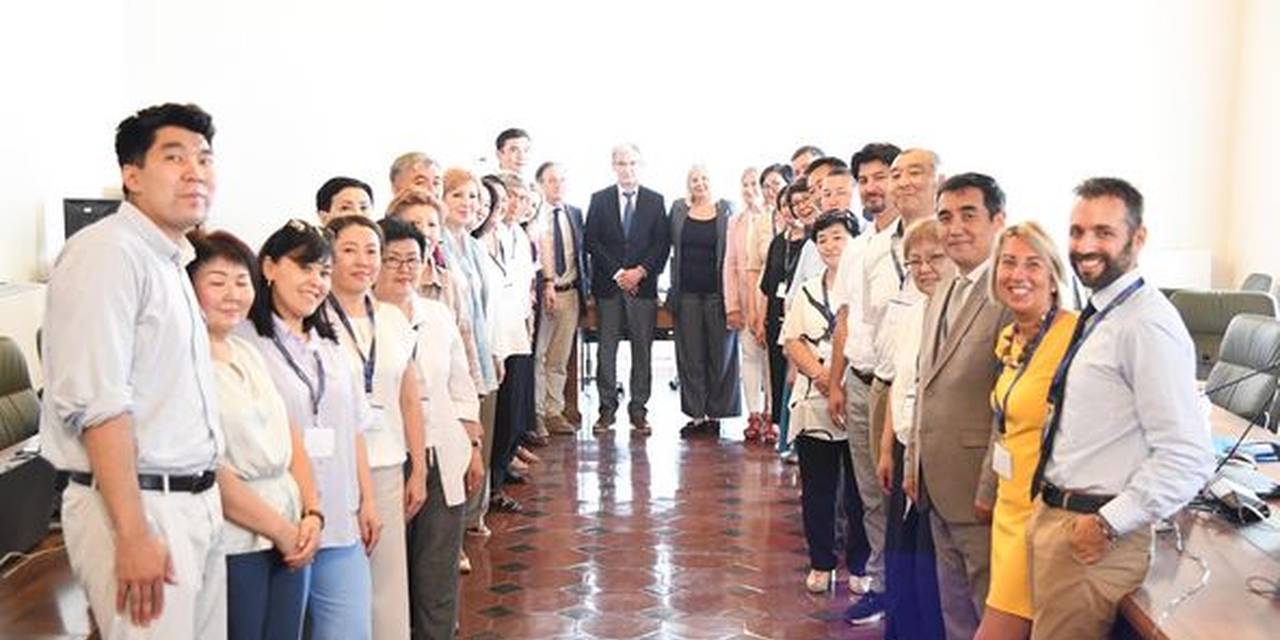 В рамках проекта 101082829-DEFA-ERASMUS-EDU-2022-СВНЕ, National Erasmus+ Office in Kyrgyzstan - Национальный Эразмус Офис в КРуниверситеты Кыргызстана отправились в Университет Флоренции